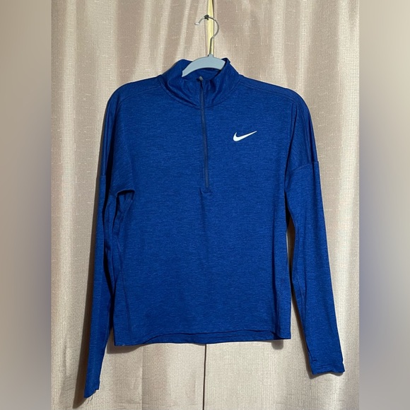 Nike Tops - NIKE Women's Dry Element Running Small Top GUC